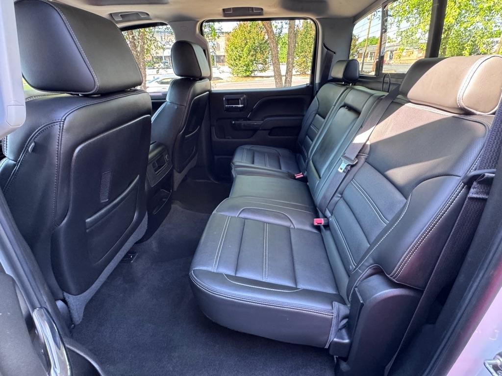 GMC Sierra 3500HD Denali Crew Cab 4WD 2015