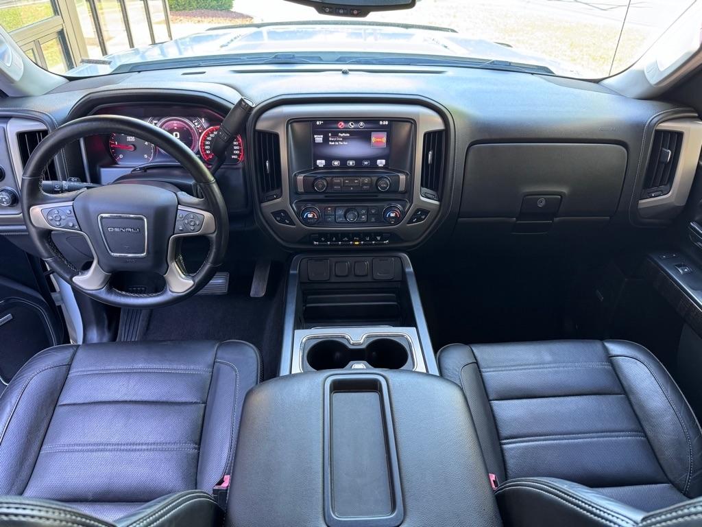 GMC Sierra 3500HD Denali Crew Cab 4WD 2015