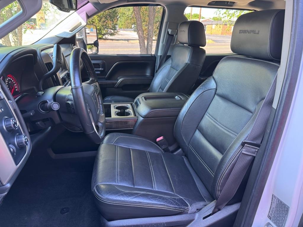 GMC Sierra 3500HD Denali Crew Cab 4WD 2015