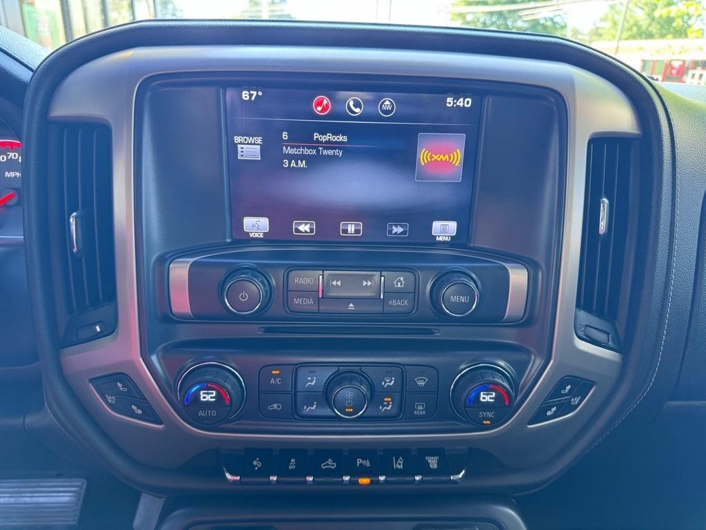 GMC Sierra 3500HD Denali Crew Cab 4WD 2015