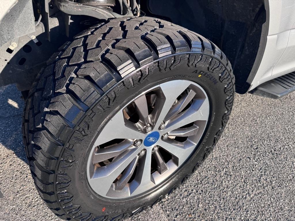 Ford F-150 XL SuperCrew 5.5-ft. Bed 4WD 2019