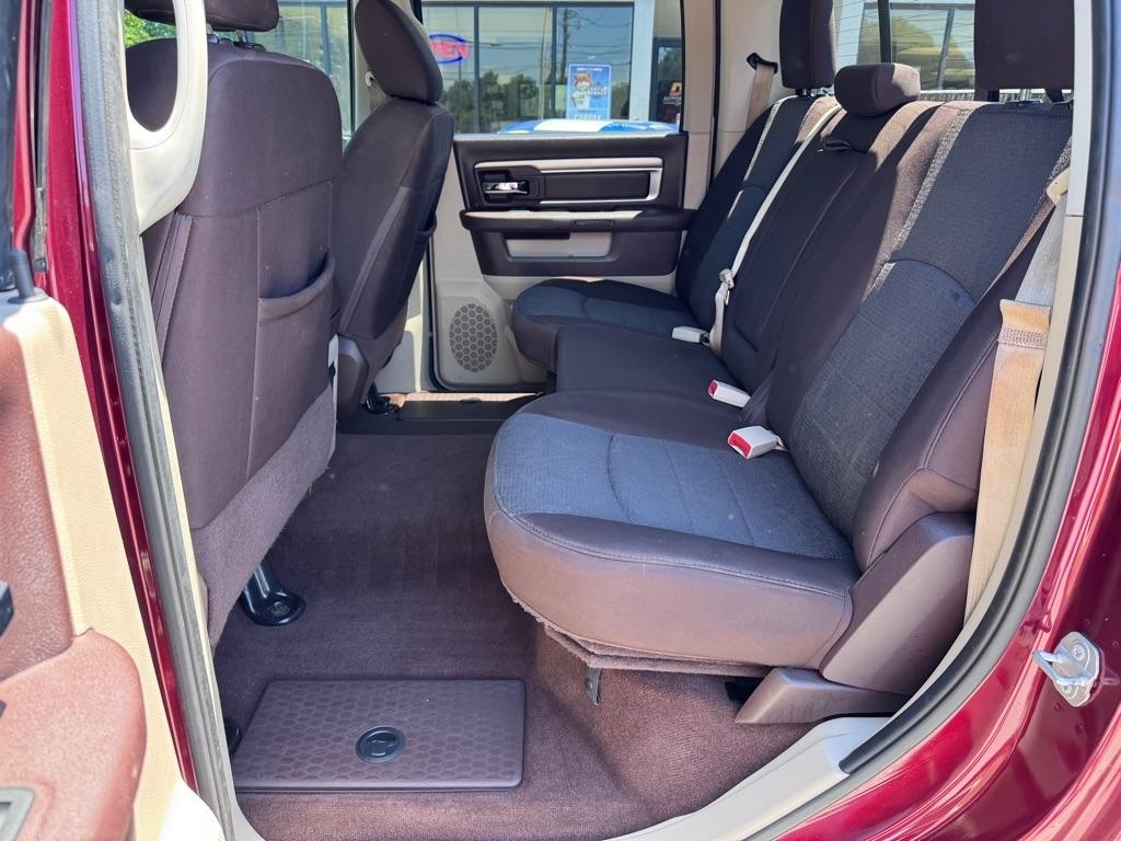 RAM 1500 Outdoorsman 4x4 Crew Cab 5'7" Box 2016