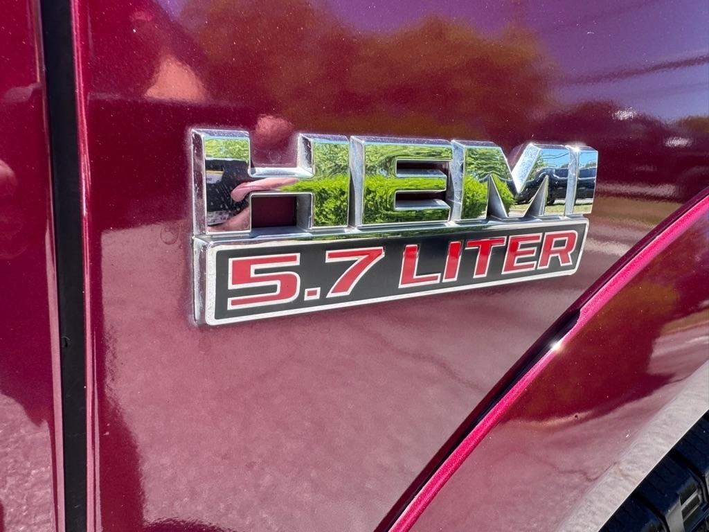 RAM 1500 Outdoorsman 4x4 Crew Cab 5'7" Box 2016