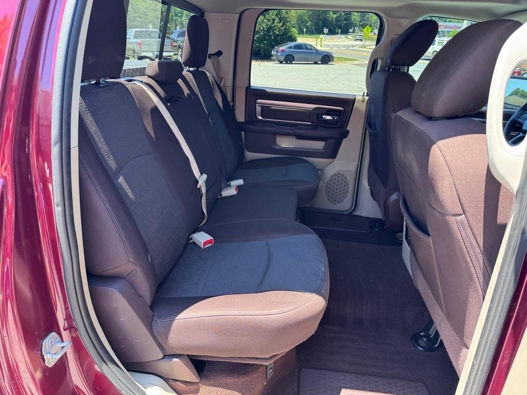 RAM 1500 Outdoorsman 4x4 Crew Cab 5'7" Box 2016
