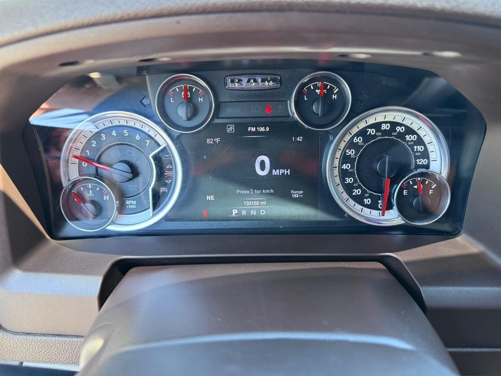 RAM 1500 Outdoorsman 4x4 Crew Cab 5'7" Box 2016