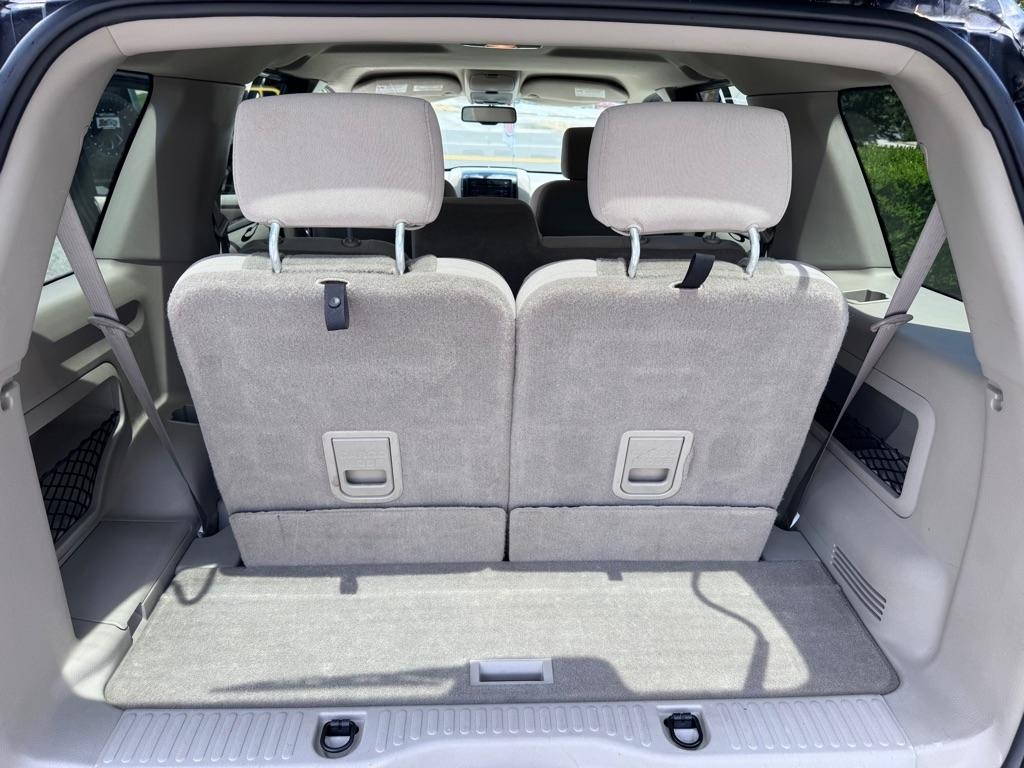 Ford Explorer XLT 4.0L 2WD 2006