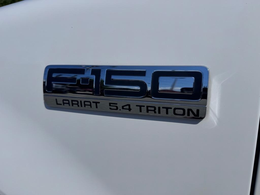 Ford F-150 Lariat SuperCrew 2WD 2004