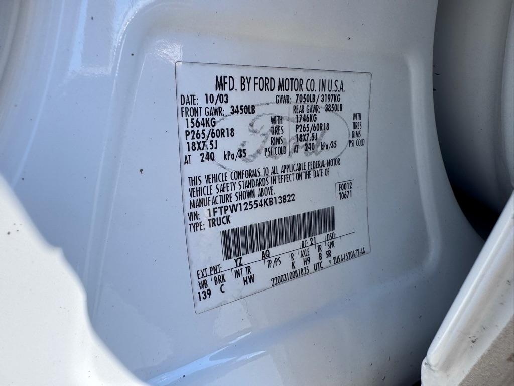 Ford F-150 Lariat SuperCrew 2WD 2004