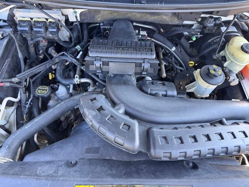 Ford F-150 Lariat SuperCrew 2WD 2004