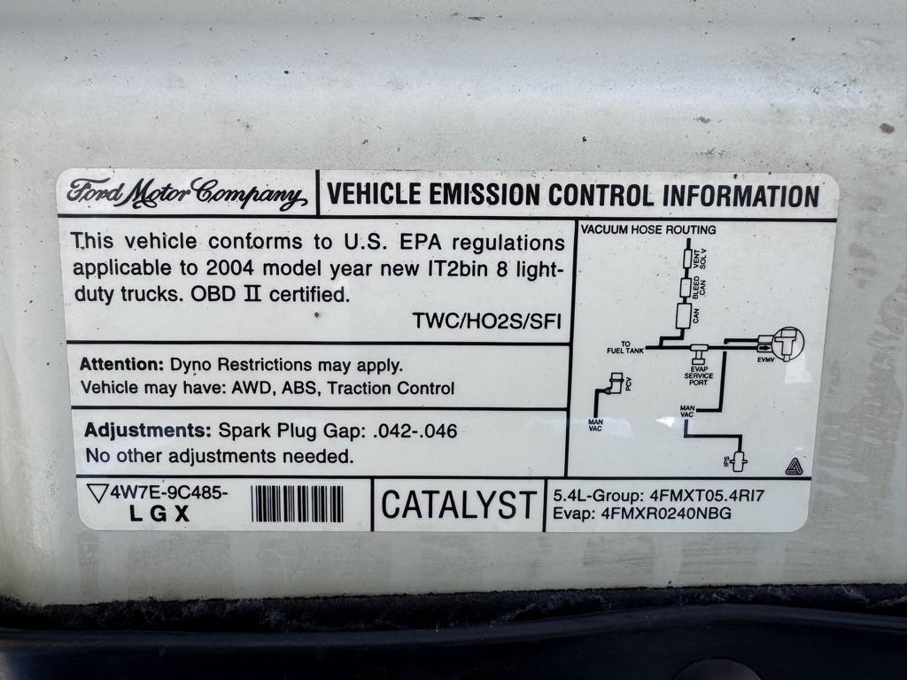 Ford F-150 Lariat SuperCrew 2WD 2004