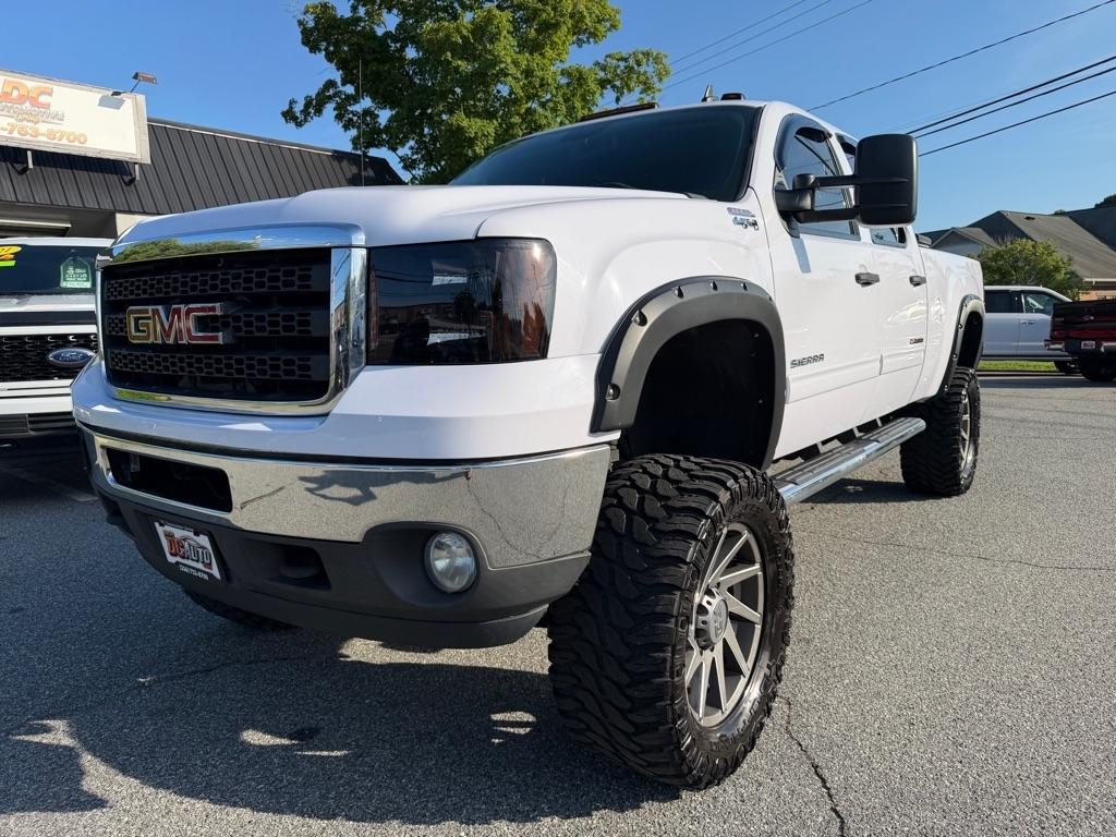 GMC Sierra 2500HD SLE Crew Cab 4WD 2011