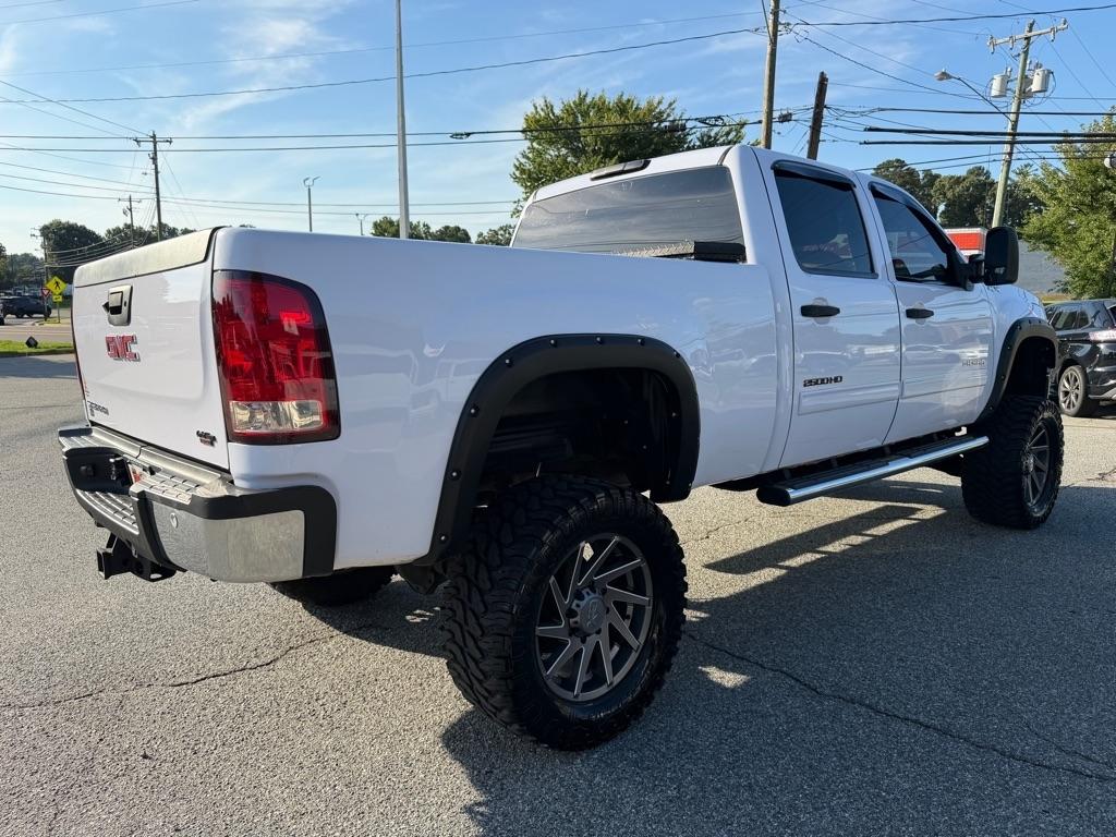 GMC Sierra 2500HD SLE Crew Cab 4WD 2011