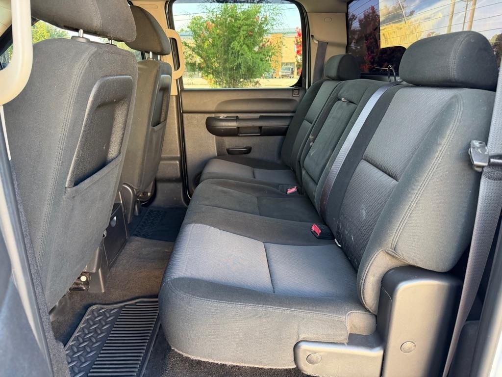 GMC Sierra 2500HD SLE Crew Cab 4WD 2011