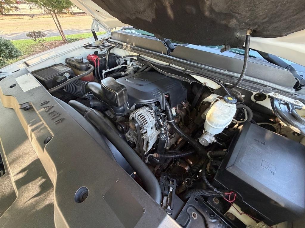 GMC Sierra 2500HD SLE Crew Cab 4WD 2011