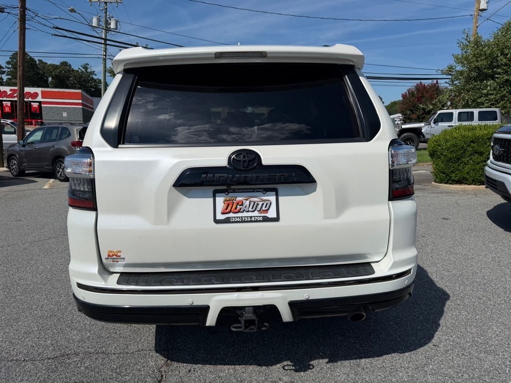 Toyota 4Runner Limited Nightshade Edition 4WD 2019