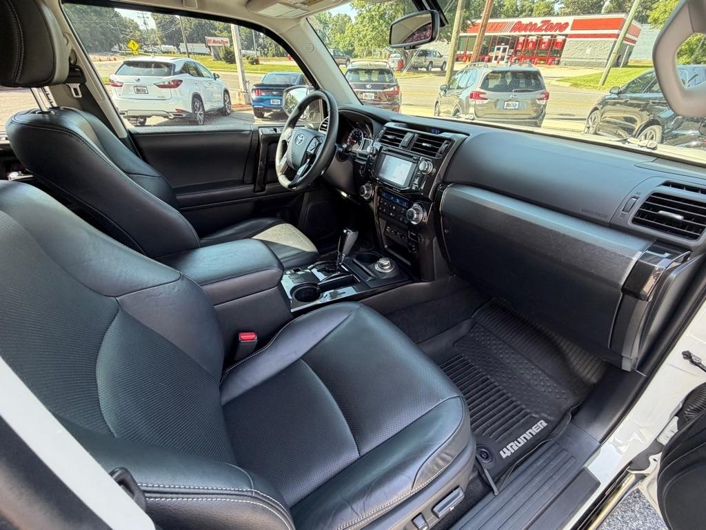 Toyota 4Runner Limited Nightshade Edition 4WD 2019