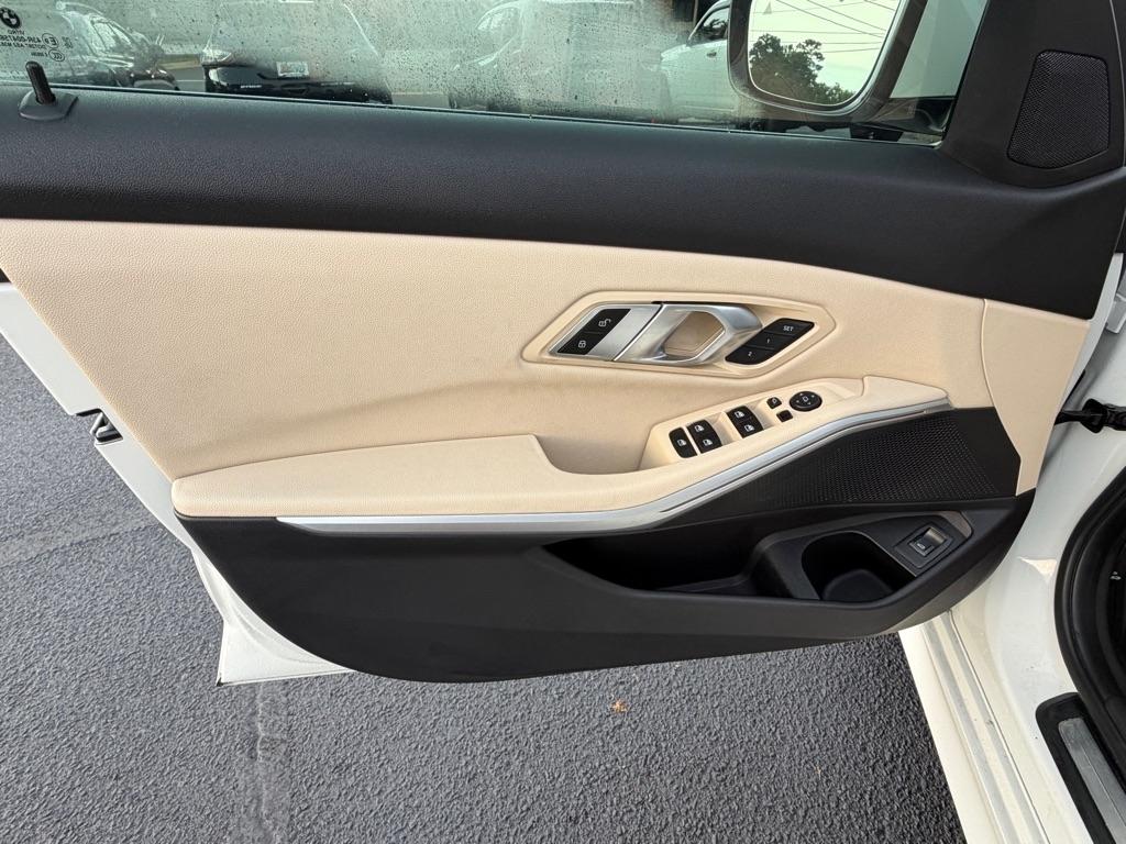 BMW 3-Series 330i 2019