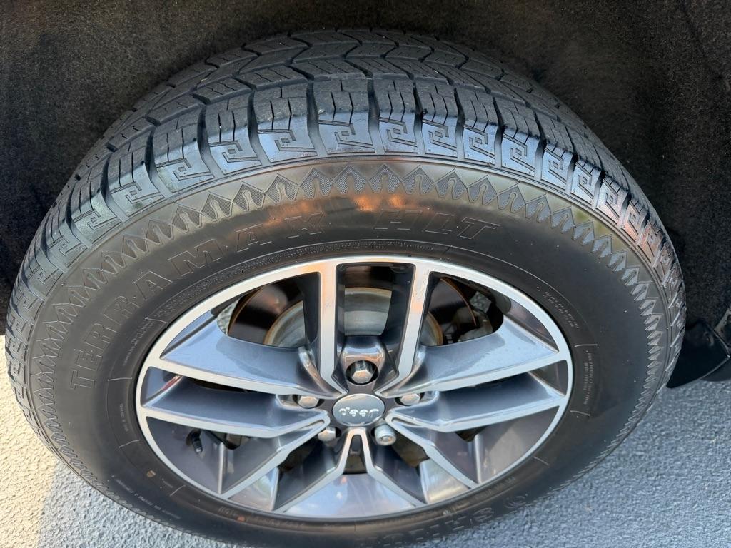 Jeep Grand Cherokee Limited 2WD 2018