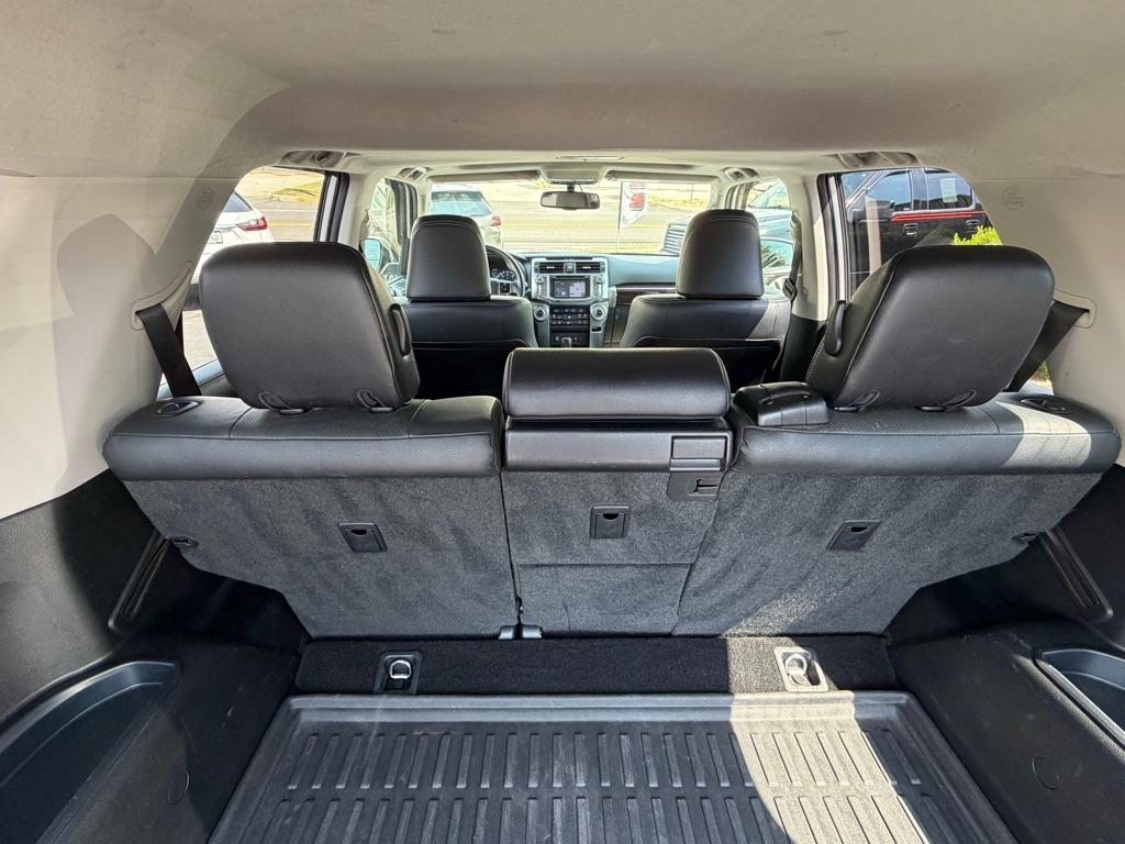 Toyota 4Runner Limited 4WD V6 2016