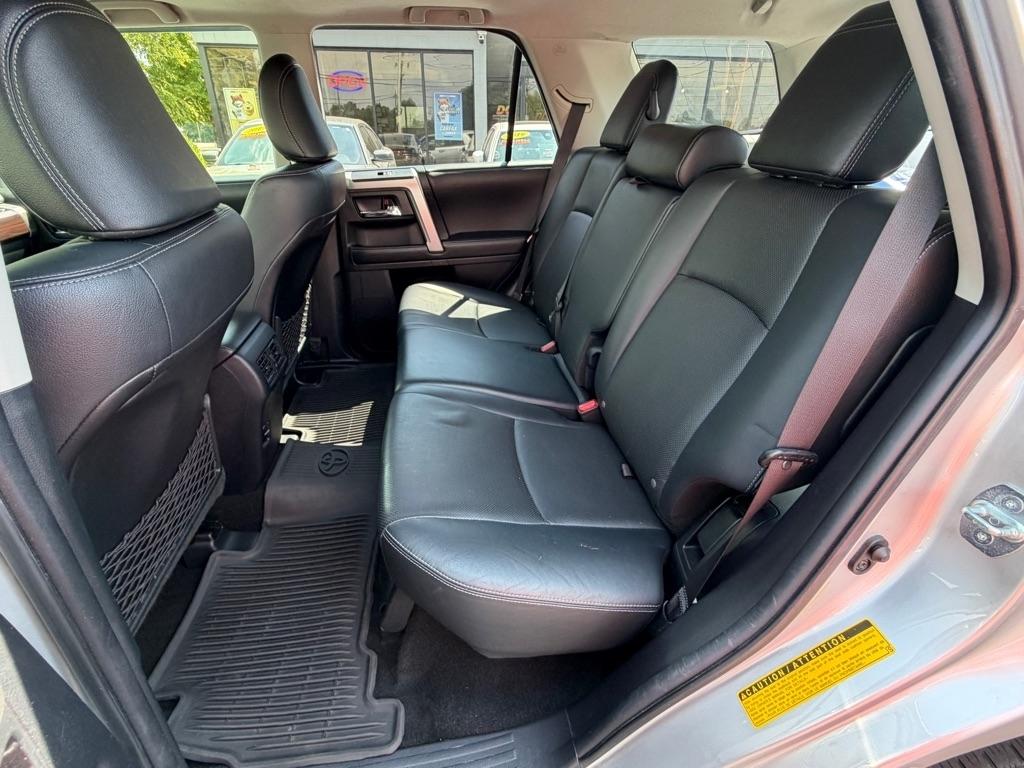Toyota 4Runner Limited 4WD V6 2016