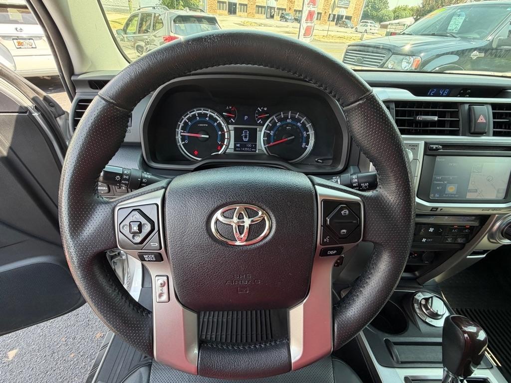 Toyota 4Runner Limited 4WD V6 2016