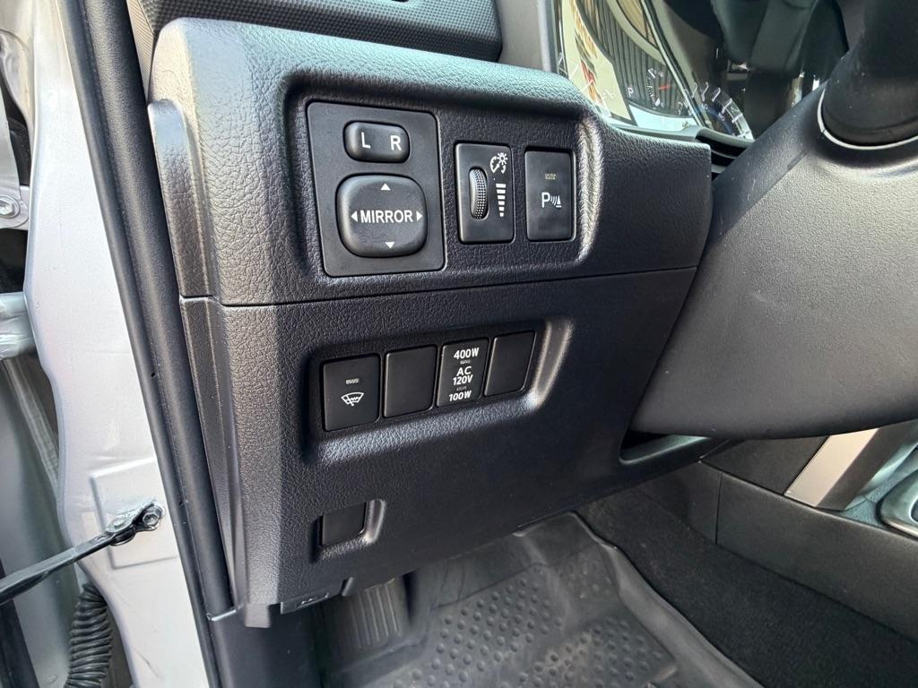 Toyota 4Runner Limited 4WD V6 2016
