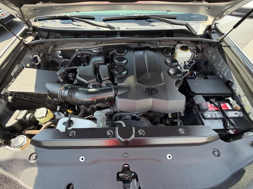 Toyota 4Runner Limited 4WD V6 2016
