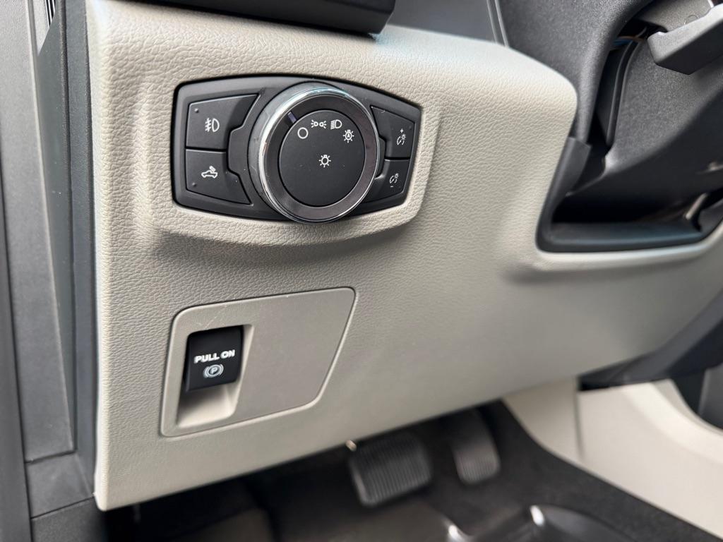 Ford F-150 XL SuperCrew 5.5-ft. Bed 4WD 2019