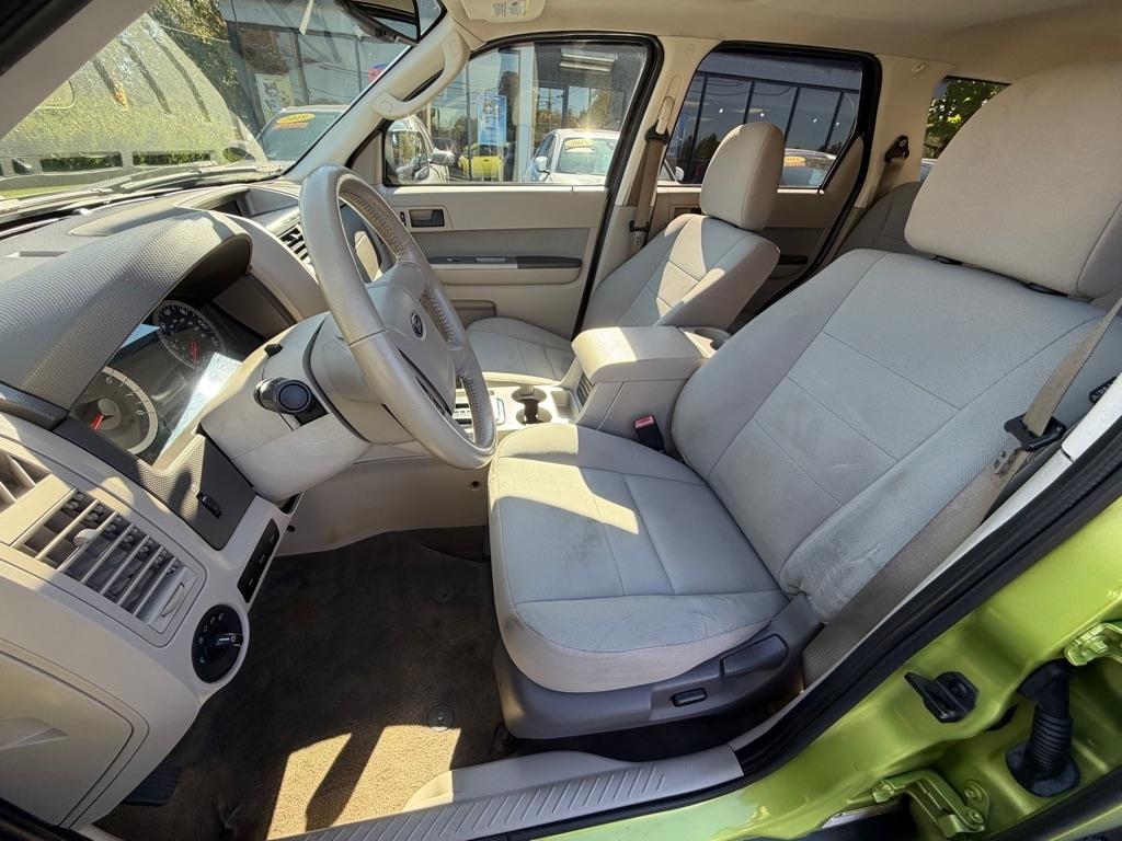 Ford Escape XLT FWD 2012