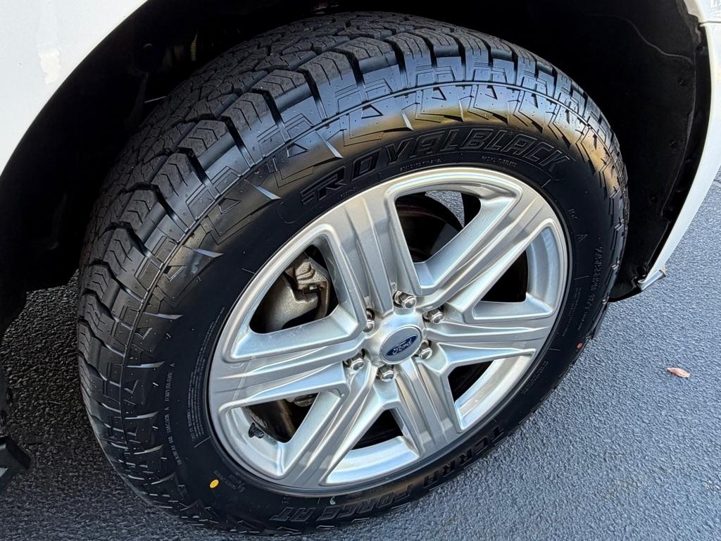 Ford Expedition XLT 4WD 2019