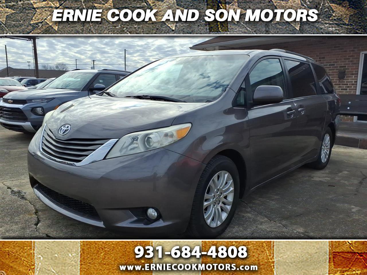 2014 Toyota Sienna XLE FWD 8-Passenger V6
