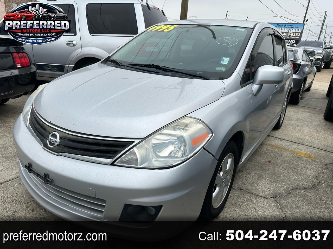 2011 Nissan Versa 1.8 SL Hatchback