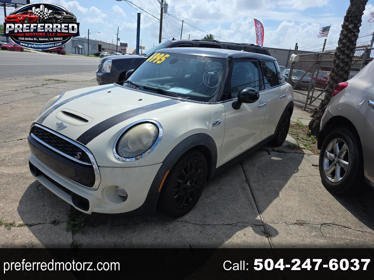 White 2017 MINI Cooper Hatchback Front-Wheel Drive 