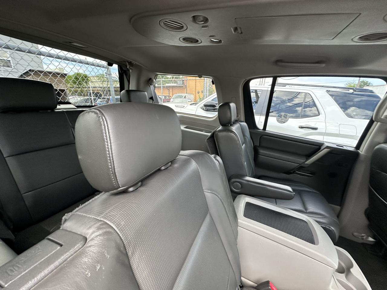 2004 Nissan Armada LE - Photo 8