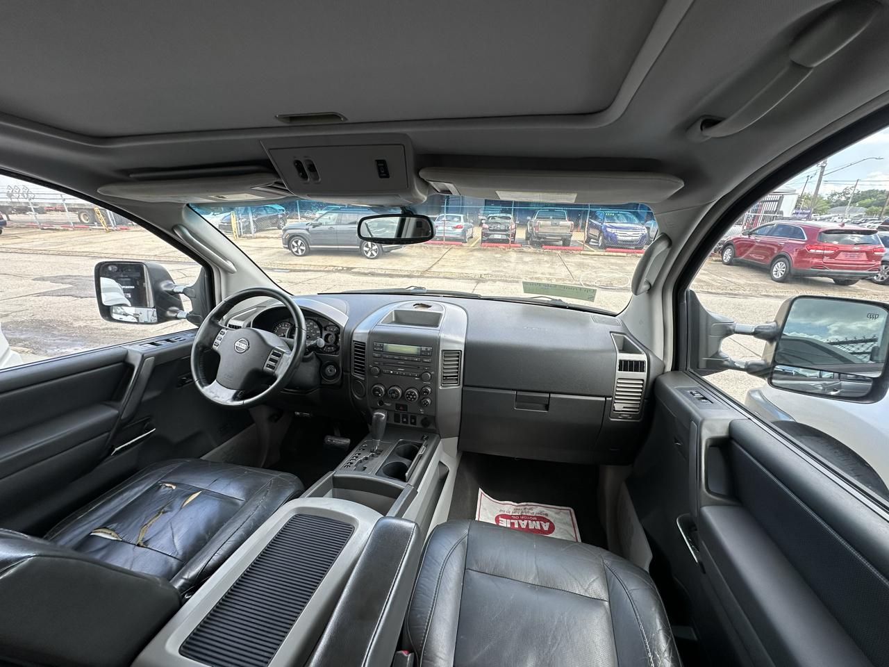 2004 Nissan Armada LE - Photo 14