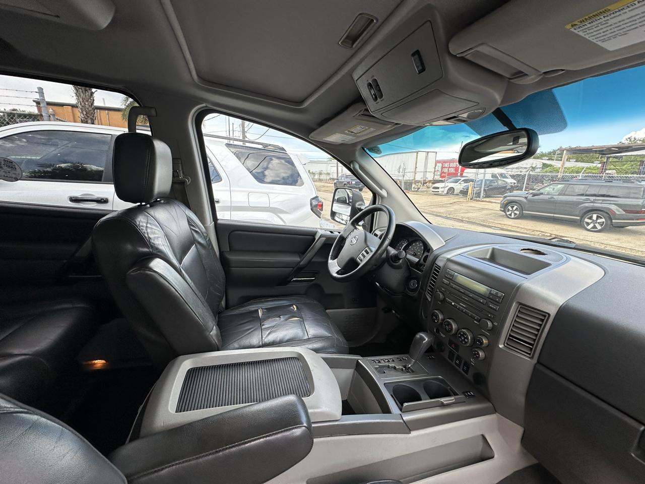 2004 Nissan Armada LE - Photo 18