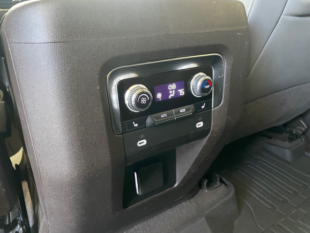 GMC Yukon SLT 4WD 2021