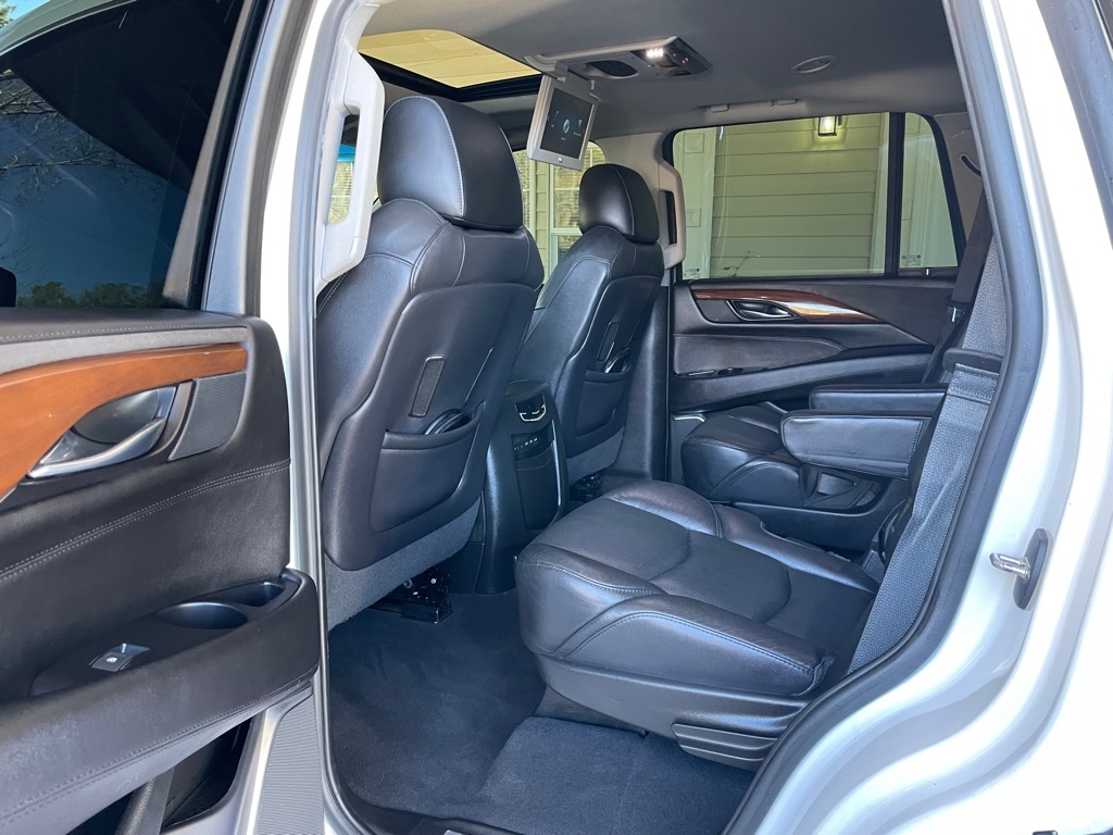 Cadillac Escalade Luxury 4WD 2019