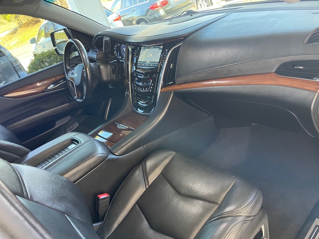 Cadillac Escalade Luxury 4WD 2019