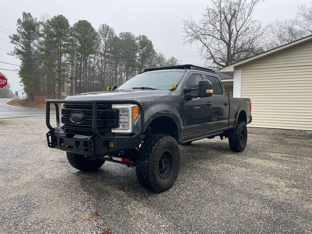 Ford F-250 SD Lariat Crew Cab 4WD 2018