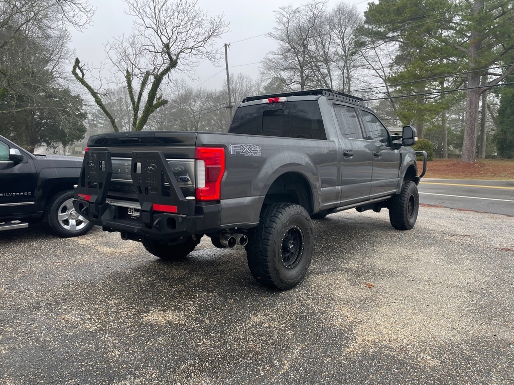 Ford F-250 SD Lariat Crew Cab 4WD 2018
