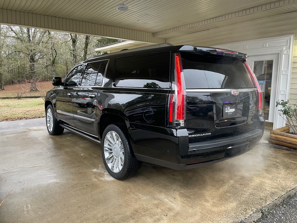 Cadillac Escalade ESV Platinum 4WD 2017