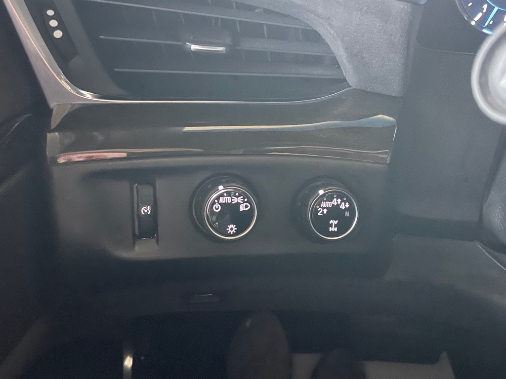 Cadillac Escalade ESV Platinum 4WD 2017