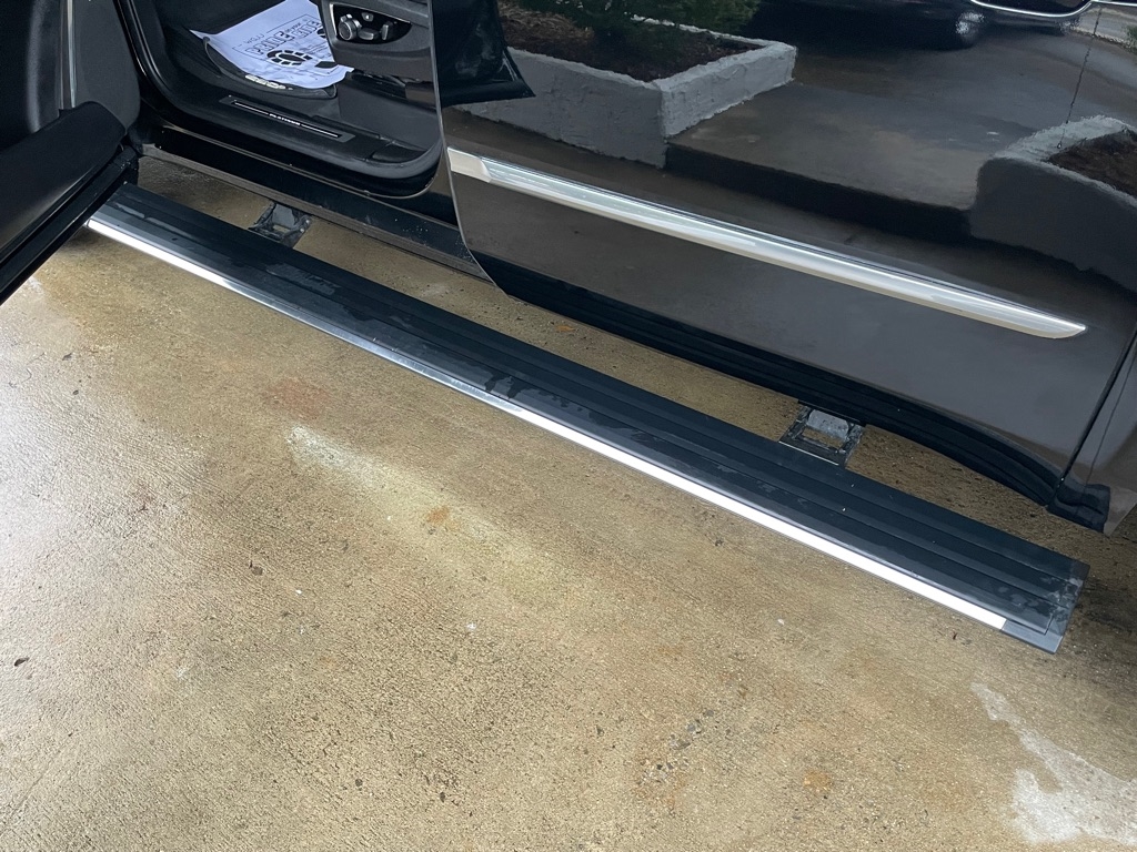 Cadillac Escalade ESV Platinum 4WD 2017