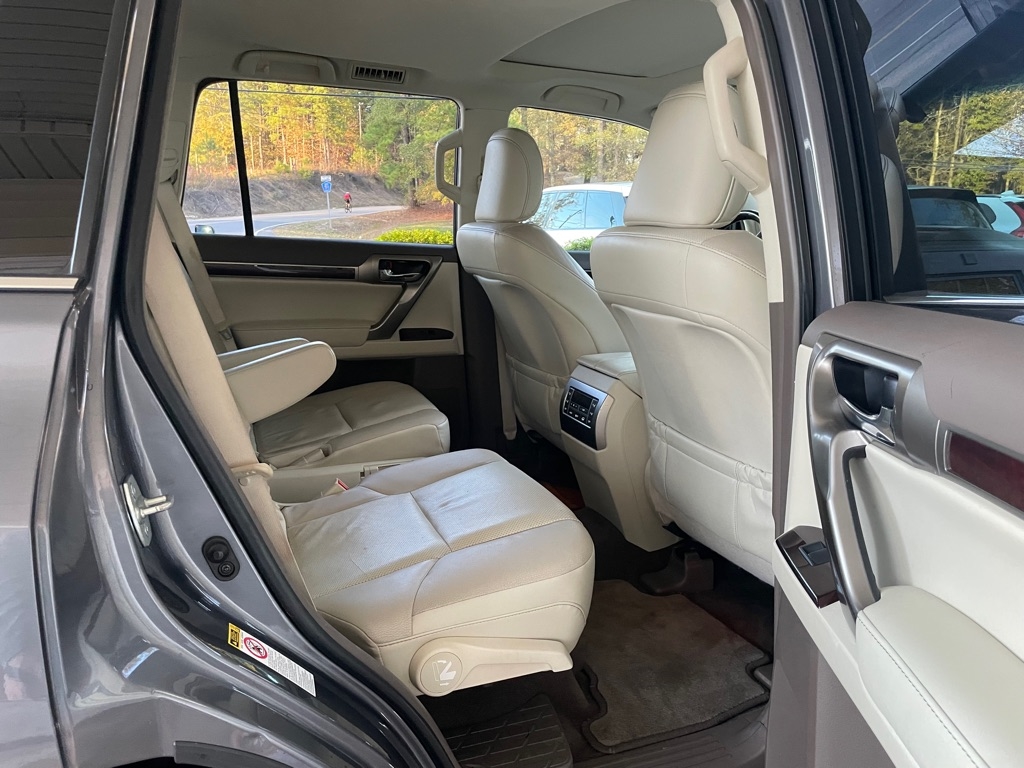 Lexus GX 460 Base 2017