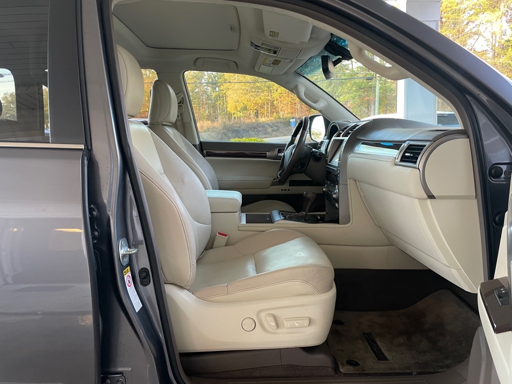 Lexus GX 460 Base 2017
