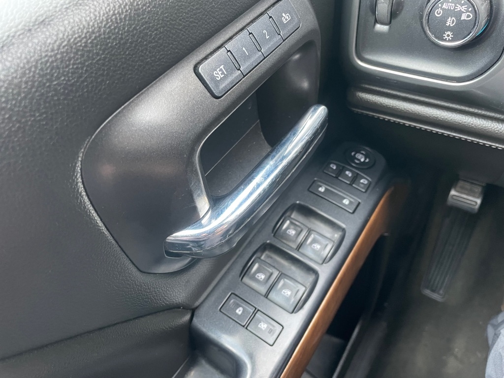 Chevrolet Silverado 1500 LTZ Crew Cab 4WD 2016