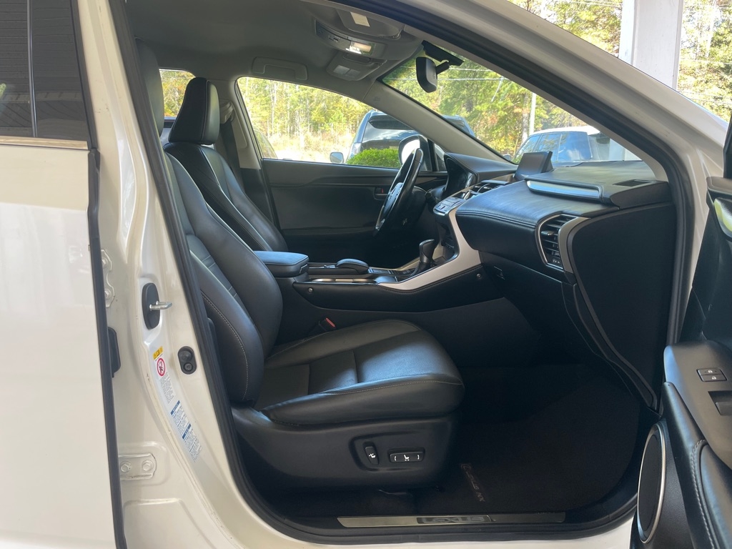 Lexus NX 200t AWD 2017