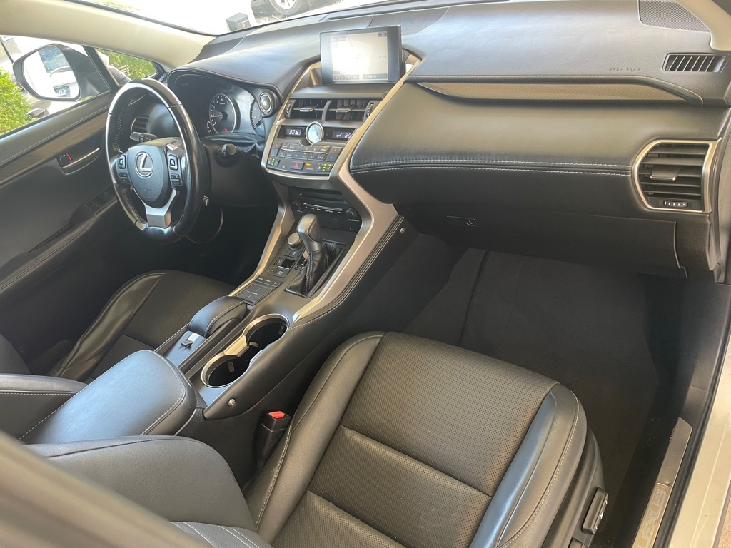 Lexus NX 200t AWD 2017