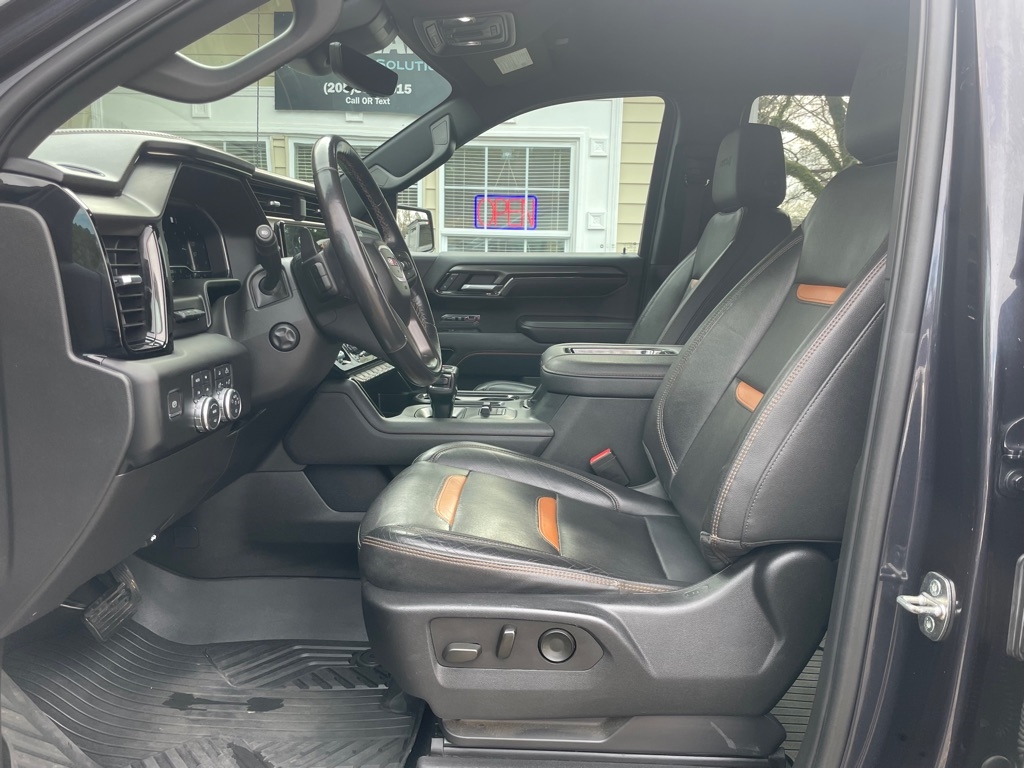 GMC Sierra 1500 AT4 Crew Cab 4WD 2022